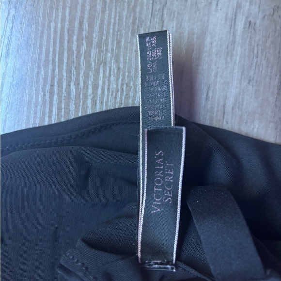 •5 for 20• Victoria’s secret High Neck Blackless Sports Bra Womens Size Large - Picture 3 of 4